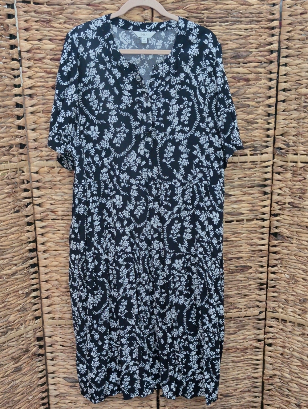 Marks & Spencer Navy Blue And White Floral Midi Dress Size 20